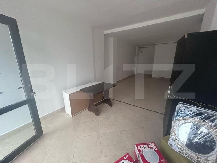 Spațiu comercial, de 30 mp, în Calea Severinului