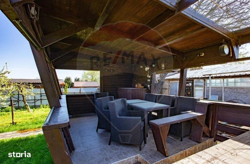 Casă cu 3 camere cu Teren 1251 Mp în Săucești