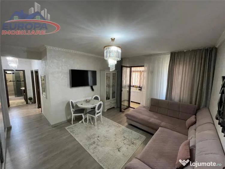 Apartament cu 2 camere decomandat în C5