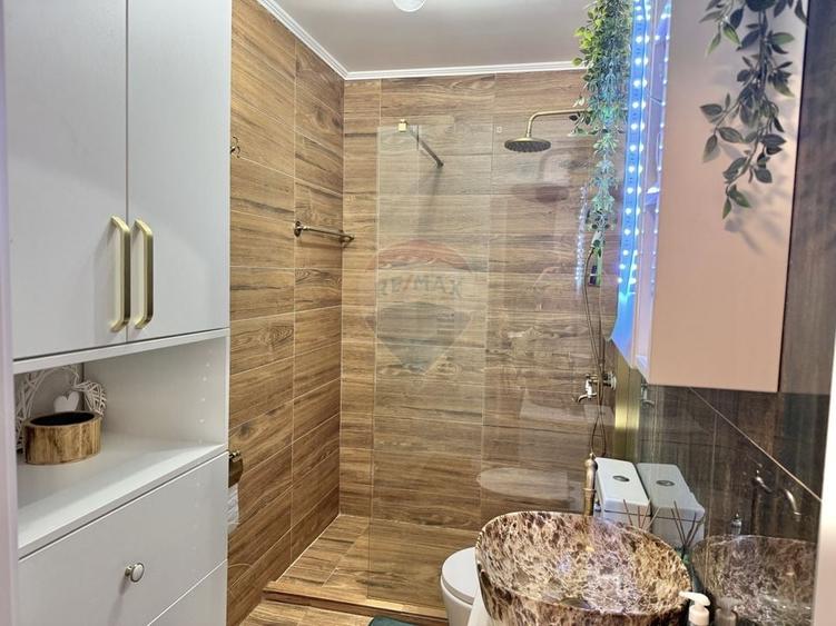 Casă cu 4 camere cu Teren 127 Mp în Nojorid