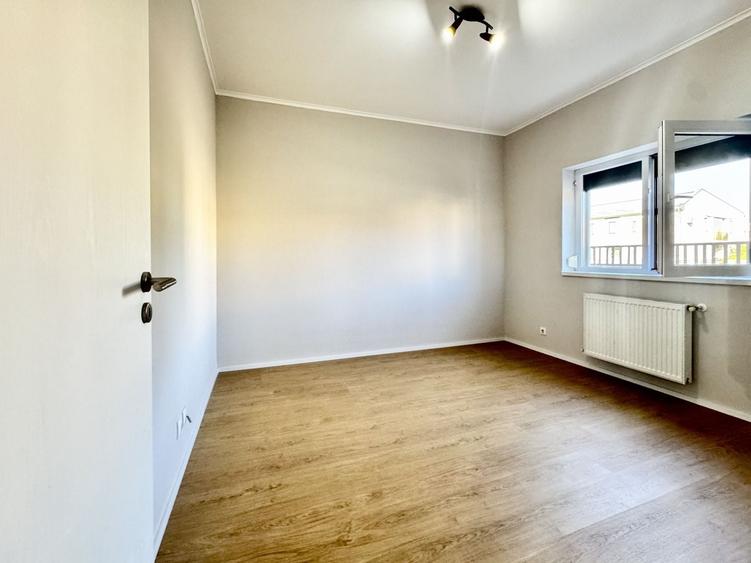Apartament cu 3 camere semidecomandat în Braytim