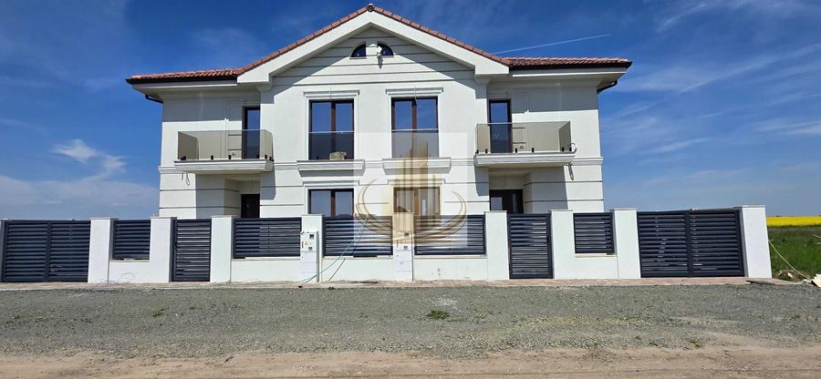 Duplex cu 5 camere cu Canalizare în Săcălaz