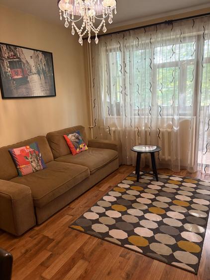 Apartament cu 2 camere semidecomandat în Tomis II