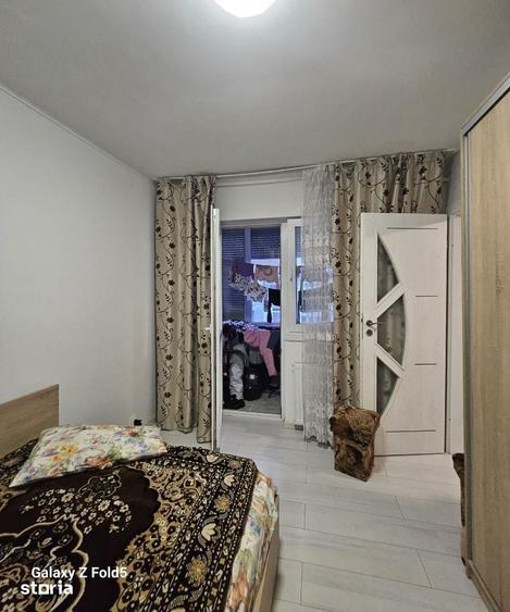 Apartament cu 3 camere în Cantemir