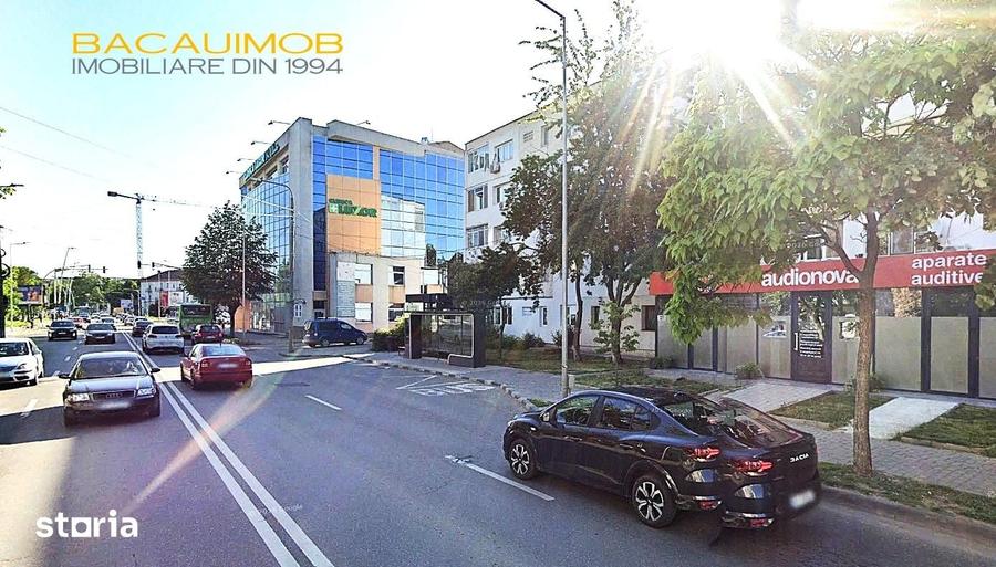 Apartament cu 3 camere semidecomandat în 9 Mai