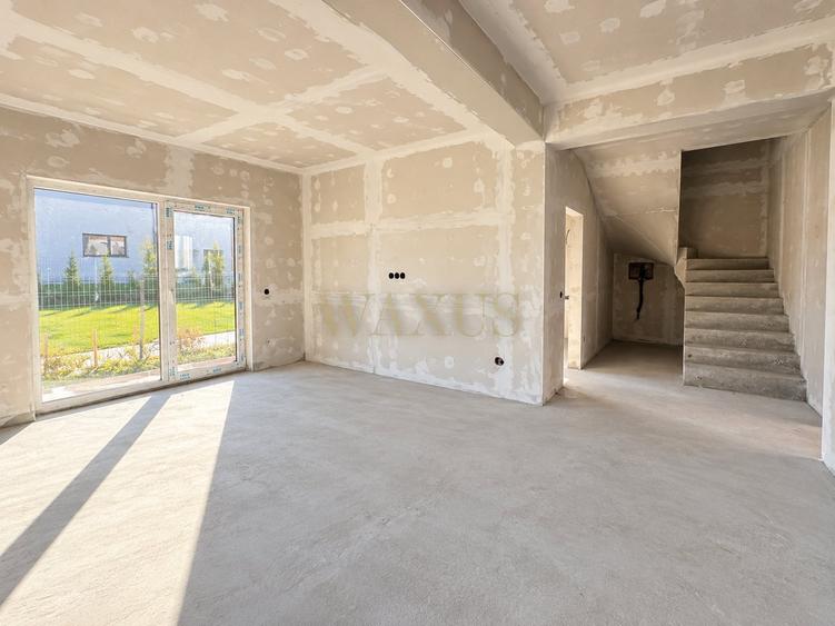 Duplex cu 4 camere cu Canalizare în Chinteni