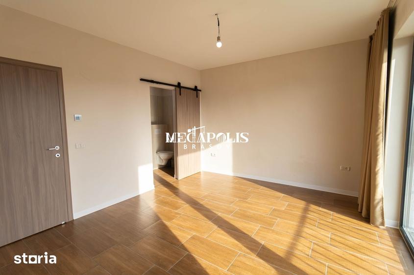 Casă cu 5 camere cu Teren 430 Mp în Central