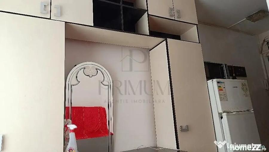 Garsonieră decomandată în Iosefin