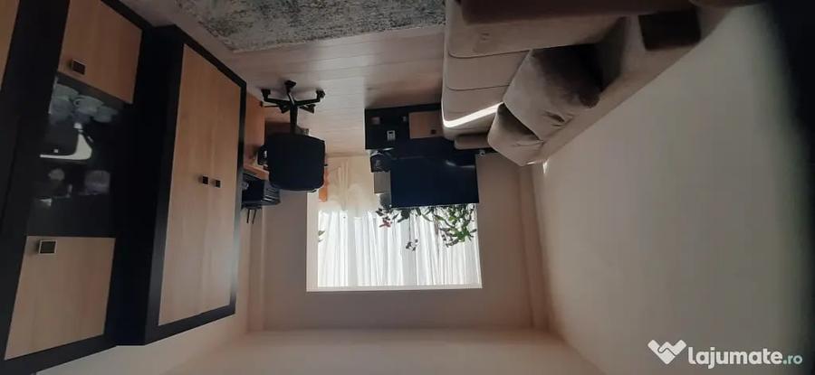 Apartament cu 2 camere decomandat în Răcădău
