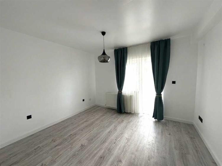 Apartament cu 3 camere decomandat în Șelimbăr
