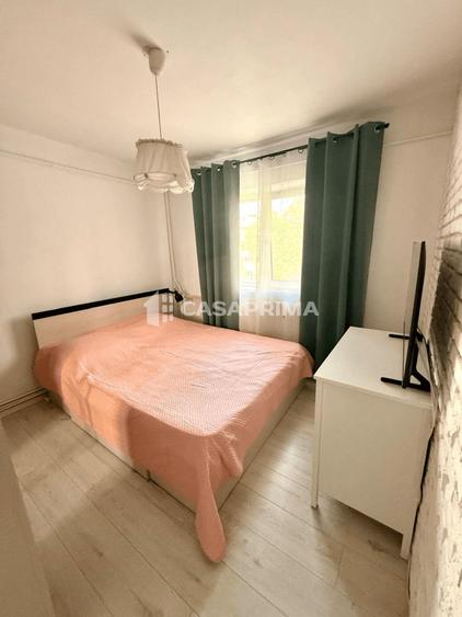 Apartament cu 2 camere decomandat în Nicolina