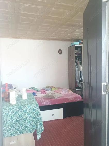 Casă cu 3 camere cu Teren 2476 Mp în Poșta Câlnău
