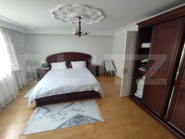 Casă individuală cu 6 camere cu Canalizare în Exterior Nord