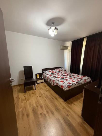 Apartament cu 4 camere în Mihai Bravu