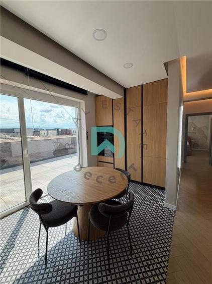 Apartament cu 3 camere decomandat, mobilat în Central