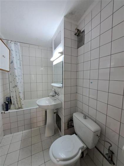 Apartament cu 3 camere decomandat, mobilat în Mănăștur