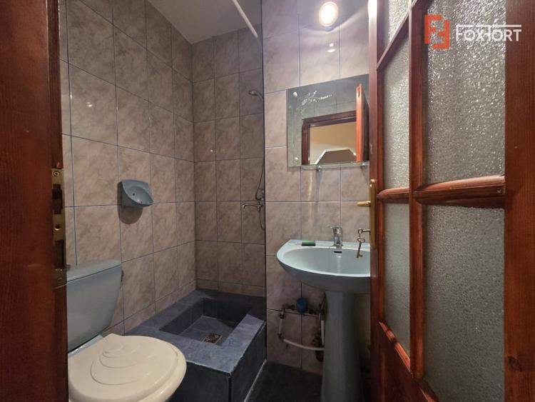 Apartament cu 3 camere, decomandat cu vedere pe 3 parti - zona Miorita - 9