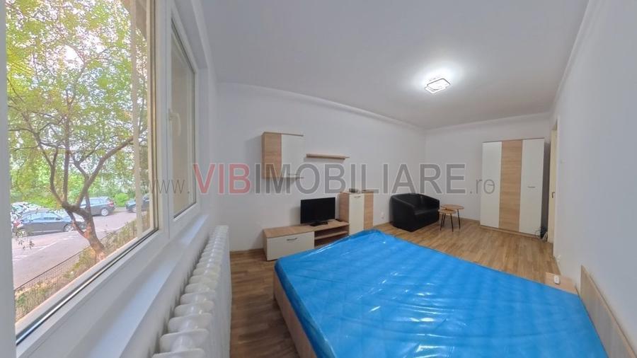 Garsonieră decomandată în Teiul Doamnei