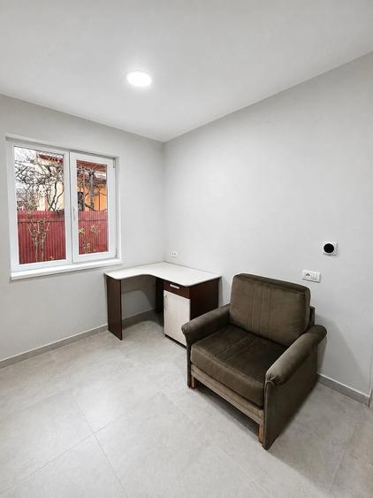 Casă cu 3 camere cu Teren 280 Mp în Central