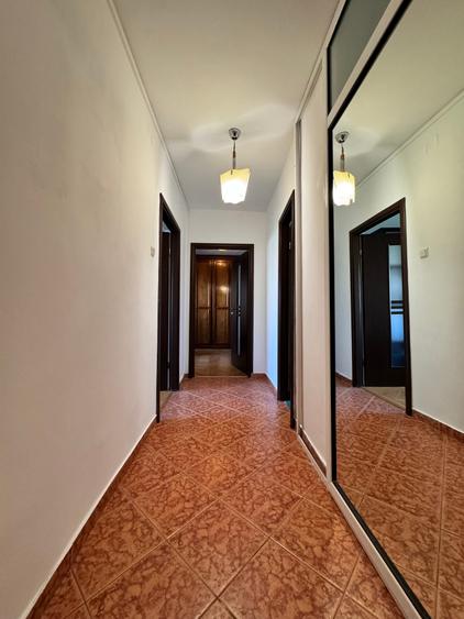 Apartament cu 2 camere decomandat în Tineretului