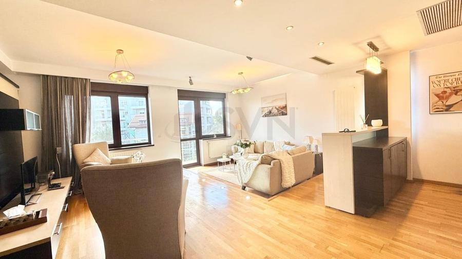 Apartament cu 4 camere decomandat în Herăstrău