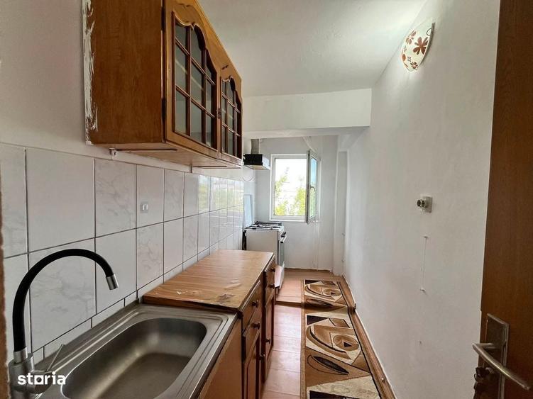 Garsonieră decomandată în Central