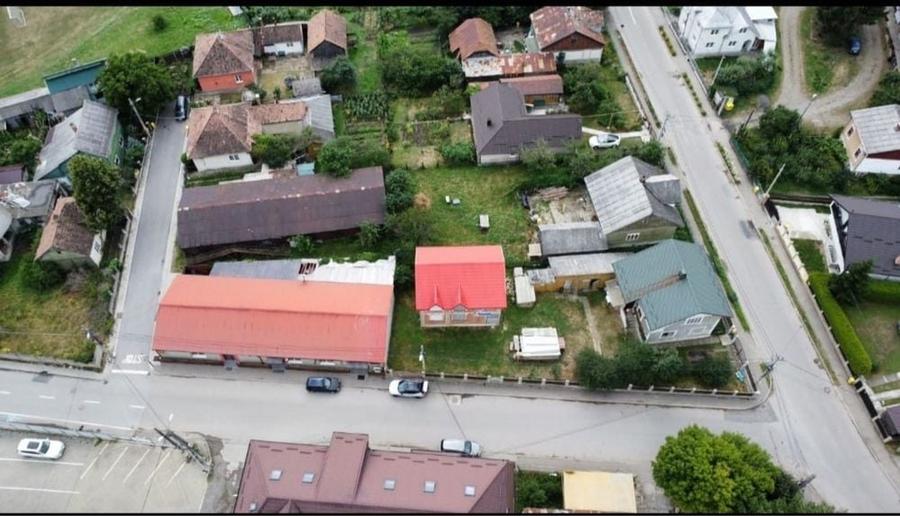 Casă cu 4 camere în Central