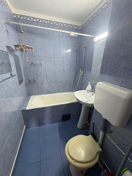 Apartament cu 2 camere decomandat în Titan
