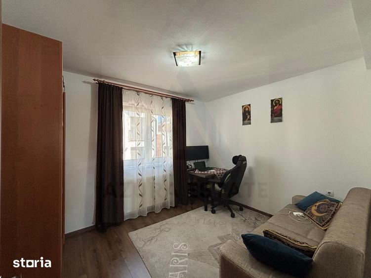 Apartament cu 3 camere decomandat, mobilat în Central