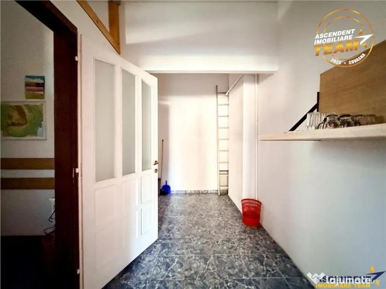 Spațiu comercial, de 35 mp, în Simeria