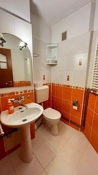 Apartament cu 3 camere decomandat, mobilat în Ultracentral