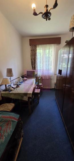 Casă cu 8 camere cu Teren 518 Mp în Central
