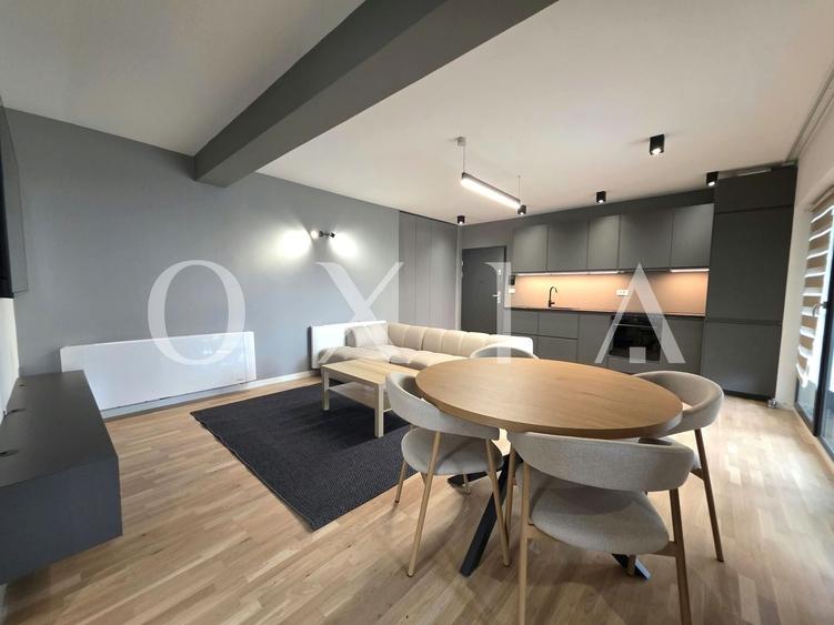 Apartament cu 2 camere semidecomandat în Aradului