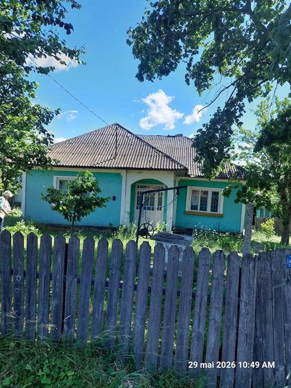 Casă cu 4 camere cu Teren 2700 Mp în Rădeni