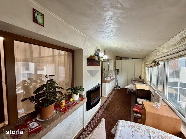 Apartament cu 3 camere în Brăilei