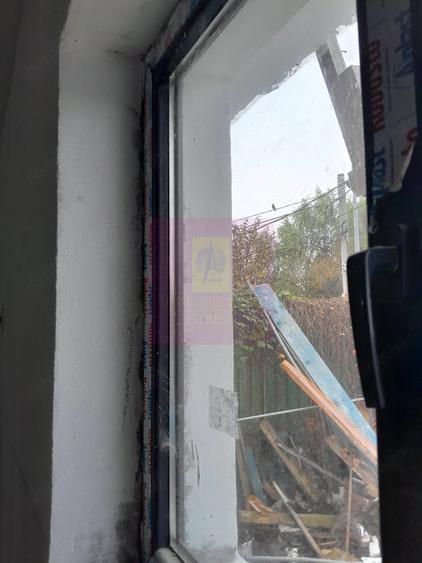 Casă cu 3 camere cu Teren 200 Mp în Giulești