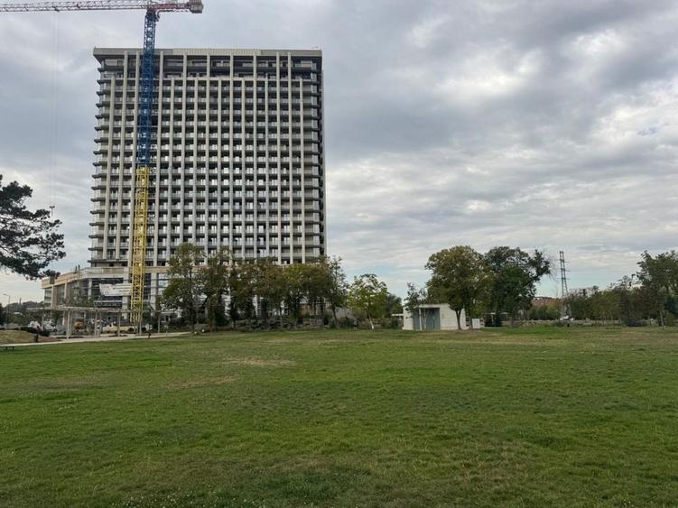 Apartament cu 3 camere decomandat în Vest