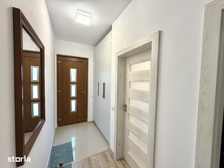 Casa tip triplex de 4 camere si 2 bai in centrul Dumbravitei ! - 6