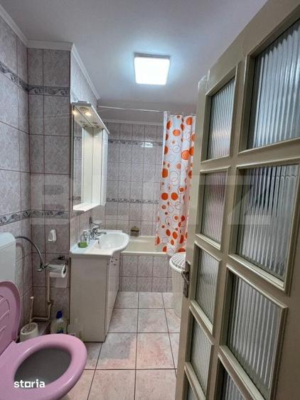 Apartament cu 4 camere decomandat în Carpați 2