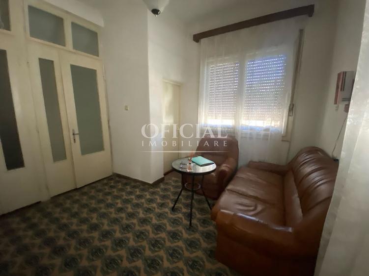Casă individuală cu 3 camere cu Canalizare în Dâmbul Rotund