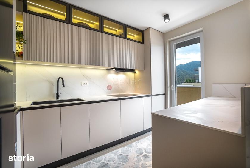 Apartament cu 4 camere decomandat în Astra
