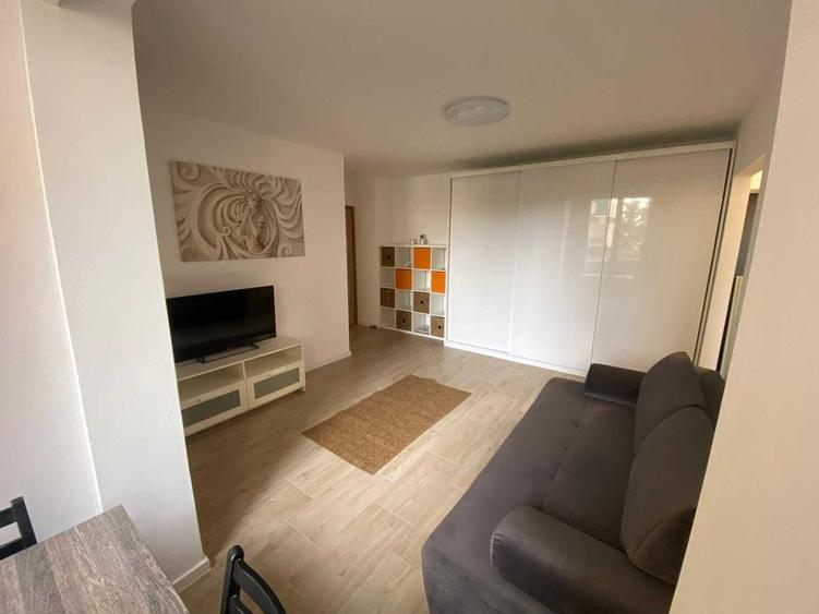 Apartament cu 2 camere semidecomandat în Ultracentral