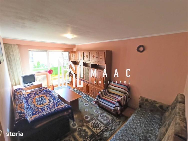 Apartament cu 4 camere decomandat în Est