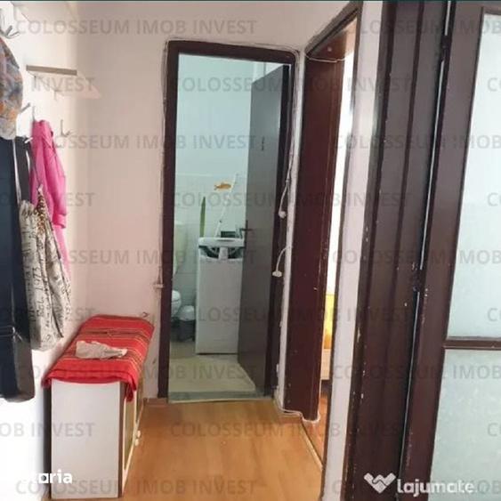 Apartament cu 2 camere decomandat în Tractorul