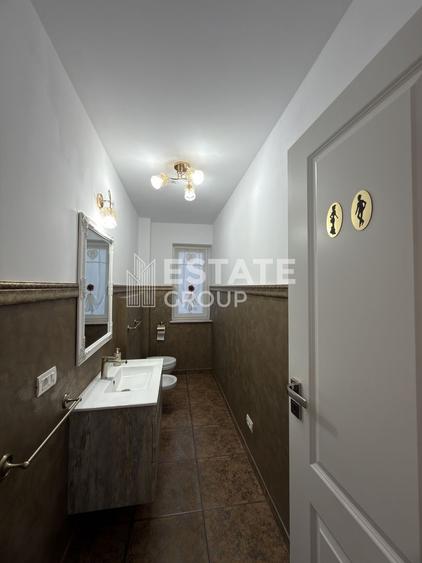 Casă individuală cu 5 camere cu Canalizare în Dumbrăvița