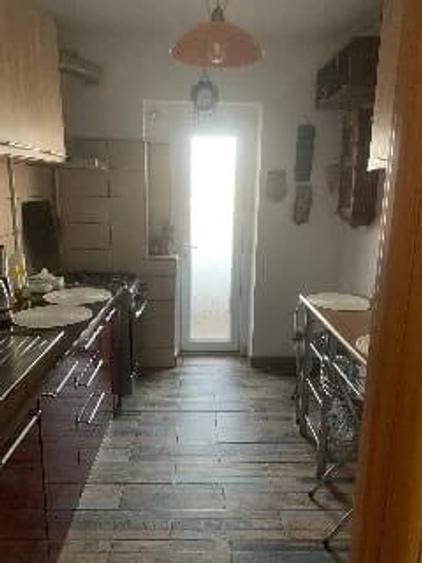 Apartament cu 2 camere decomandat în Km 4