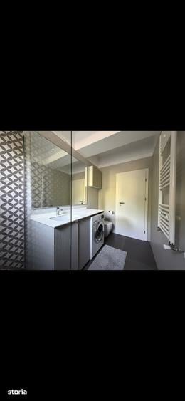 Apartament cu 3 camere în Centrul Civic