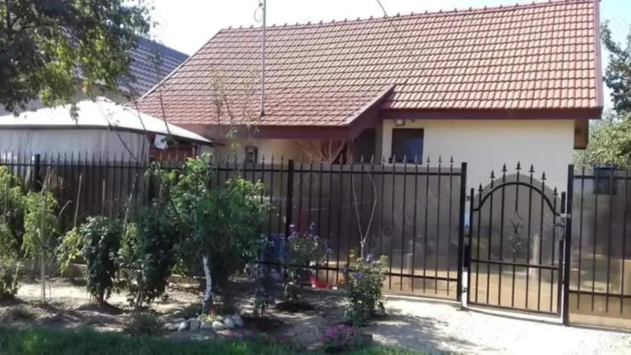 Casă cu 2 camere cu Teren 500 Mp în Pădureni