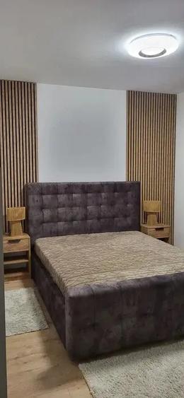 Apartament cu 2 camere decomandat în Km 5