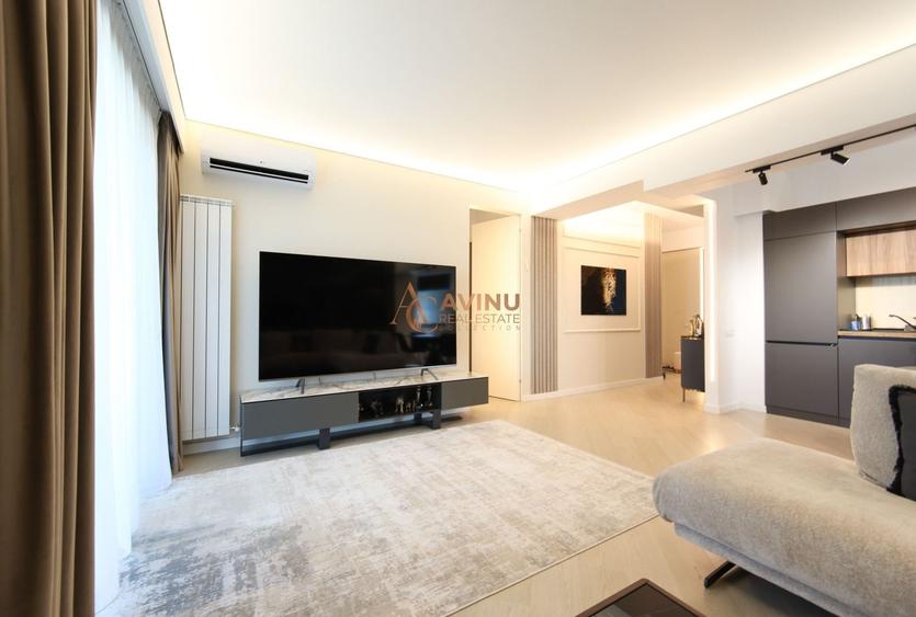 Apartament cu 3 camere în Sud-Vest